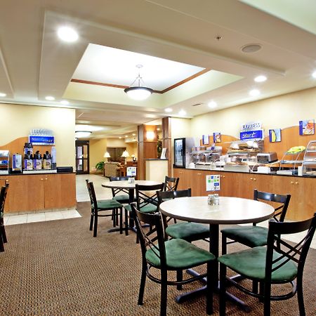 Holiday Inn Express Hotel & Suites Claypool Hill -Richlands Area By Ihg Pounding Mill Dış mekan fotoğraf
