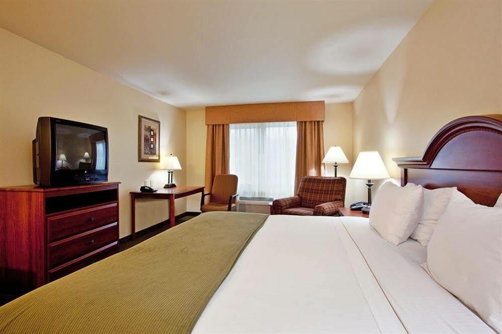 Holiday Inn Express Hotel & Suites Claypool Hill -Richlands Area By Ihg Pounding Mill Dış mekan fotoğraf