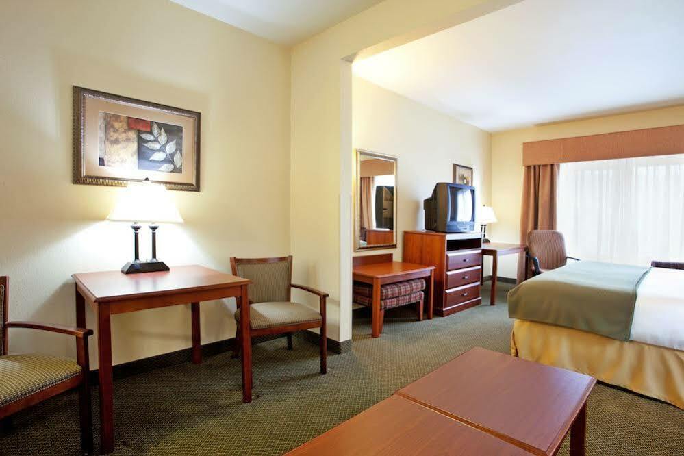 Holiday Inn Express Hotel & Suites Claypool Hill -Richlands Area By Ihg Pounding Mill Dış mekan fotoğraf