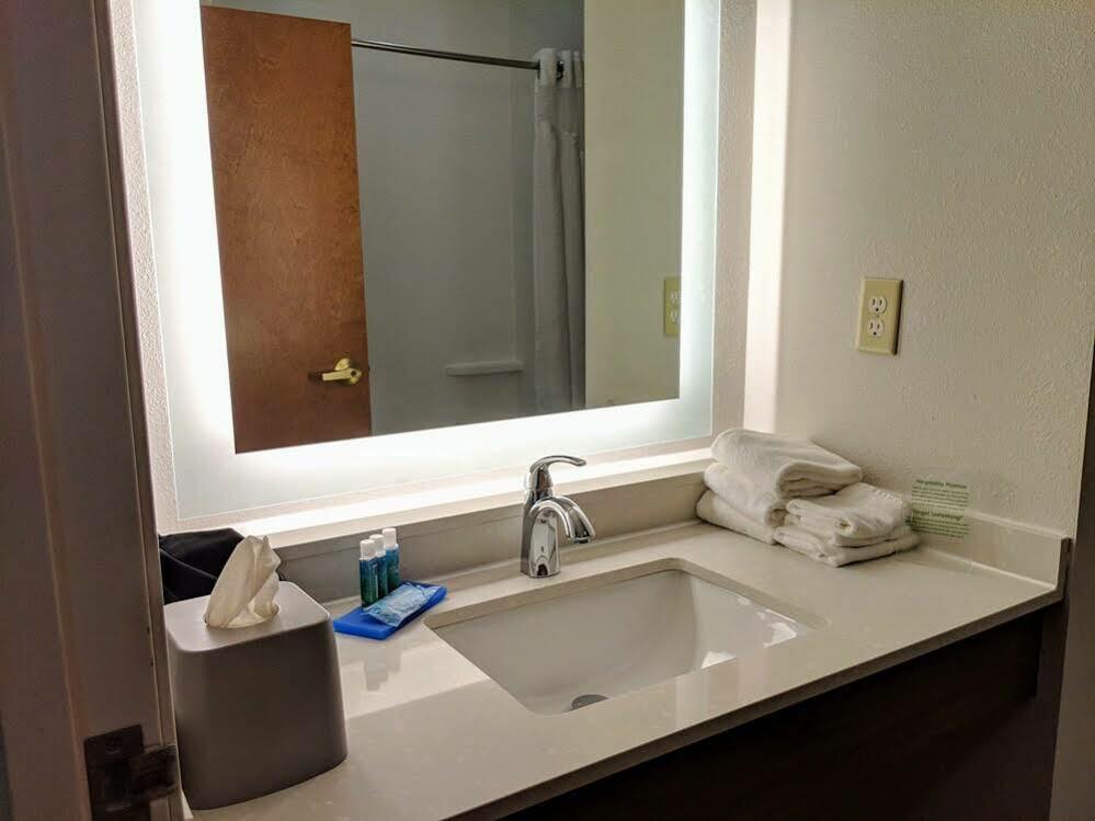Holiday Inn Express Hotel & Suites Claypool Hill -Richlands Area By Ihg Pounding Mill Dış mekan fotoğraf